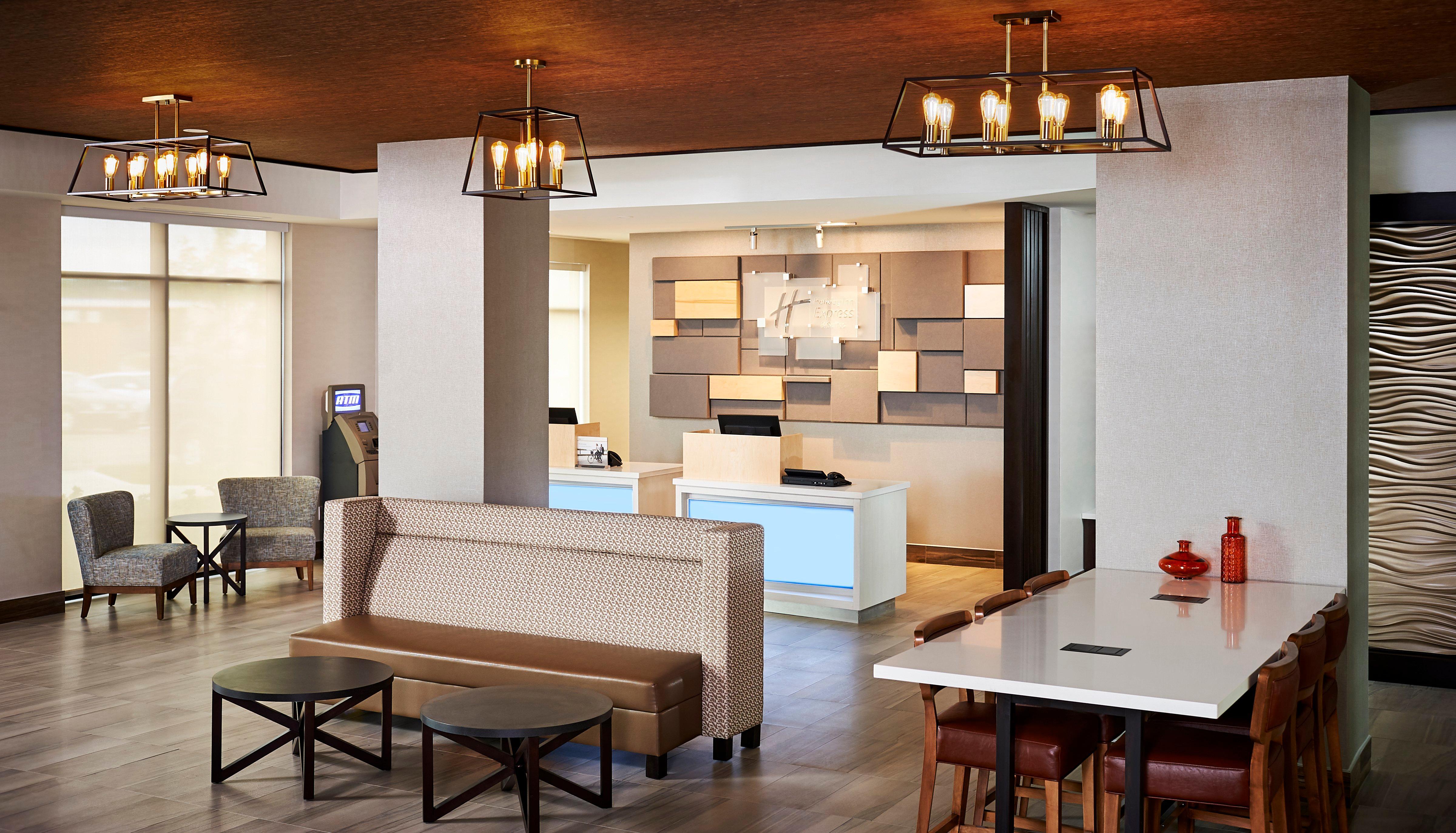 Holiday Inn Express & Suites - Brantford By Ihg Exterior photo